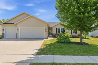 1365 Savannah Woods Drive, Edgerton, WI 53534