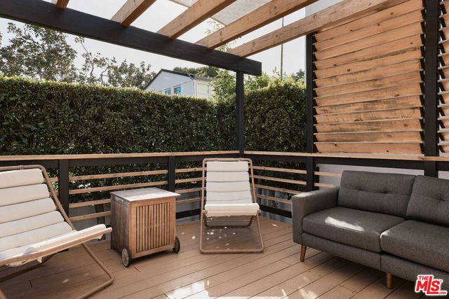 9012 Elevado Street, West Hollywood, CA 90069