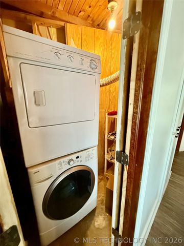 19442 W 929, Cookson, OK 74427