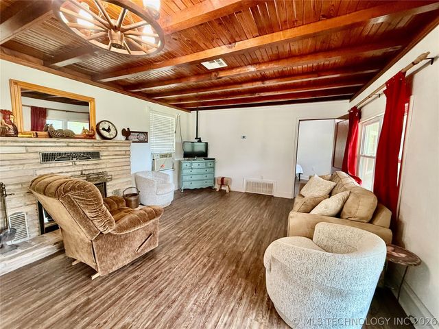 19442 W 929, Cookson, OK 74427