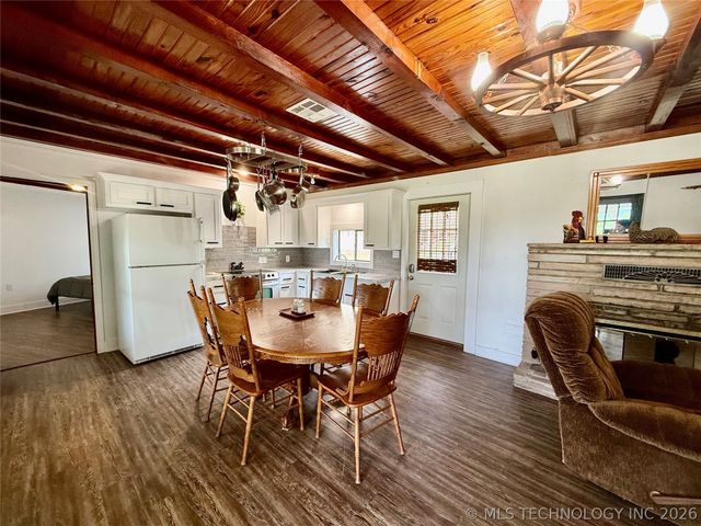 19442 W 929, Cookson, OK 74427