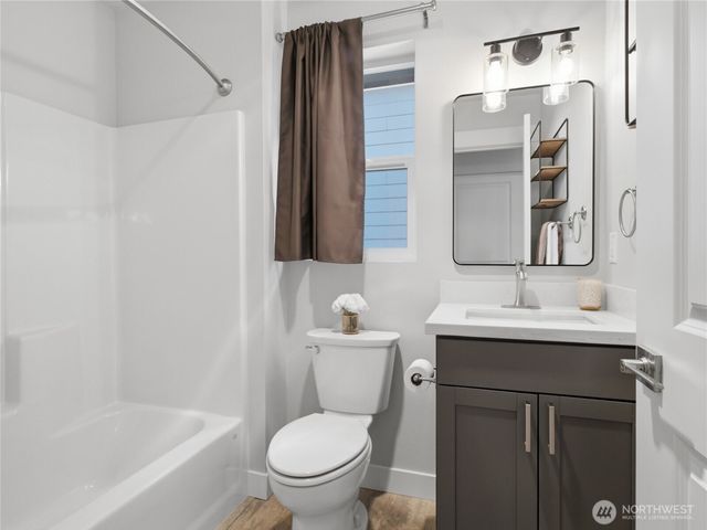 510 Lebo Boulevard, Bremerton, WA 98310