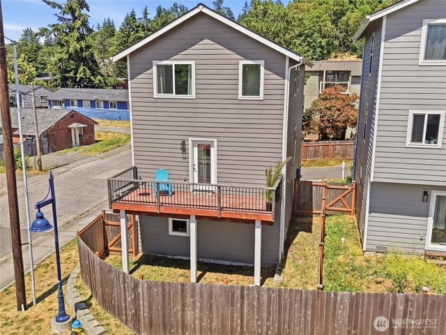 510 Lebo Boulevard, Bremerton, WA 98310