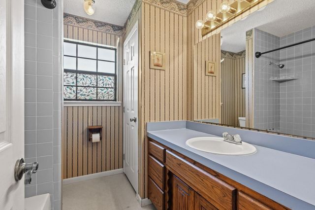 2581 County Road 2225, Ivanhoe, TX 75447