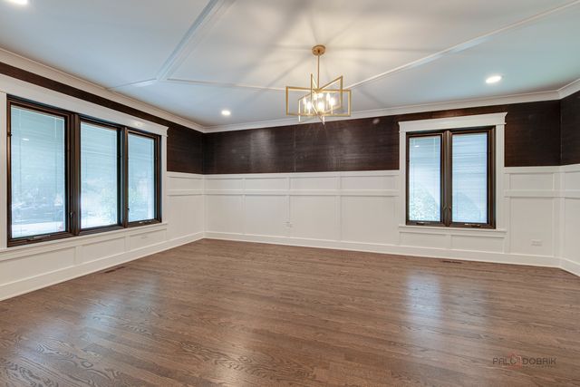 2221 Donegal Drive, Darien, IL 60561