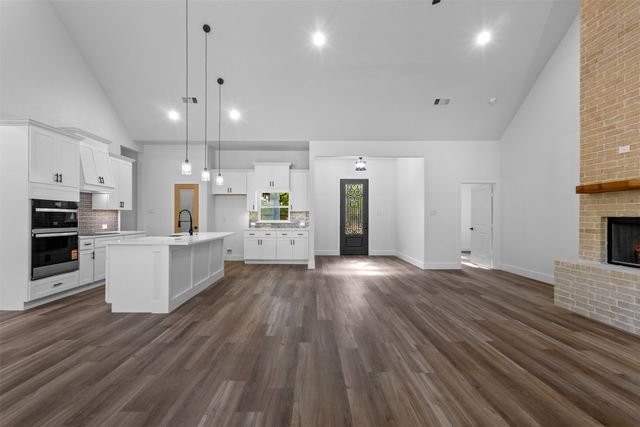 5609 Thousand Oaks Drive, Joshua, TX 76058