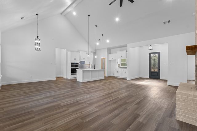 5609 Thousand Oaks Drive, Joshua, TX 76058