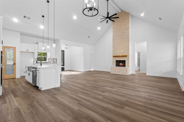 5609 Thousand Oaks Drive, Joshua, TX 76058