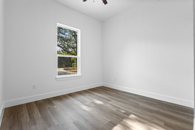 5609 Thousand Oaks Drive, Joshua, TX 76058
