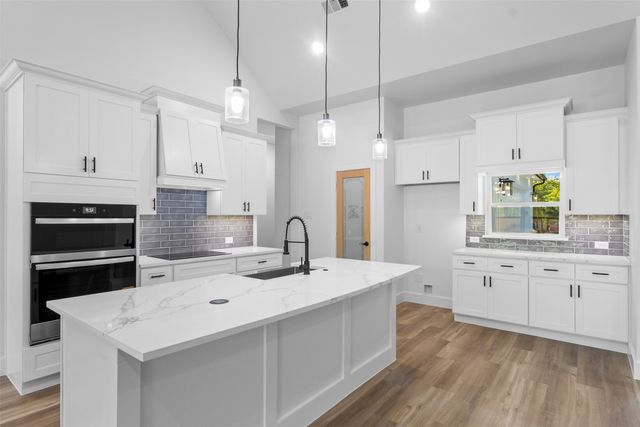 5609 Thousand Oaks Drive, Joshua, TX 76058
