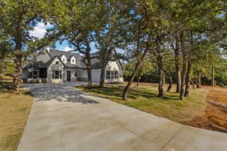 5609 Thousand Oaks Drive, Joshua, TX 76058