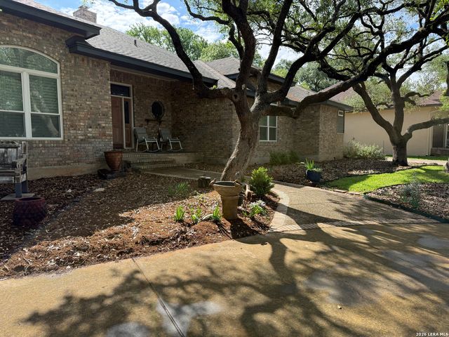 8530 FAIRWAY GREEN DR, Fair Oaks Ranch, TX 78015