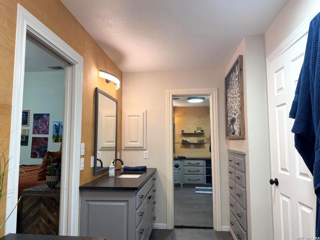 8530 FAIRWAY GREEN DR, Fair Oaks Ranch, TX 78015