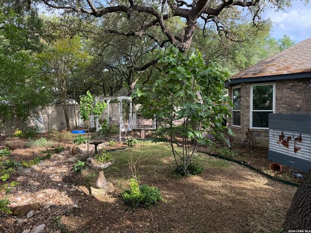 8530 FAIRWAY GREEN DR, Fair Oaks Ranch, TX 78015