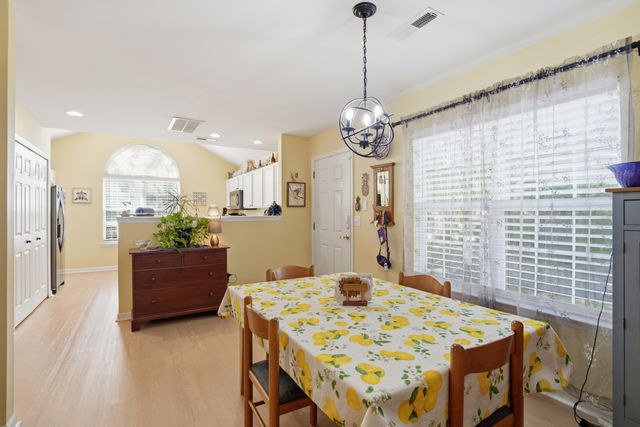 8663 Grassy Oak Trail, North Charleston, SC 29420