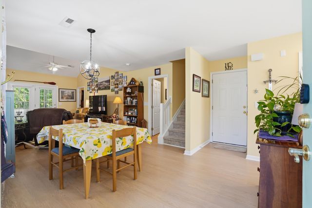 8663 Grassy Oak Trail, North Charleston, SC 29420