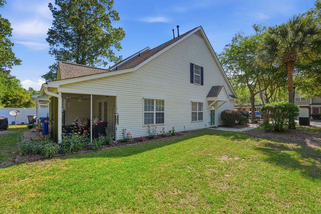 8663 Grassy Oak Trail, North Charleston, SC 29420