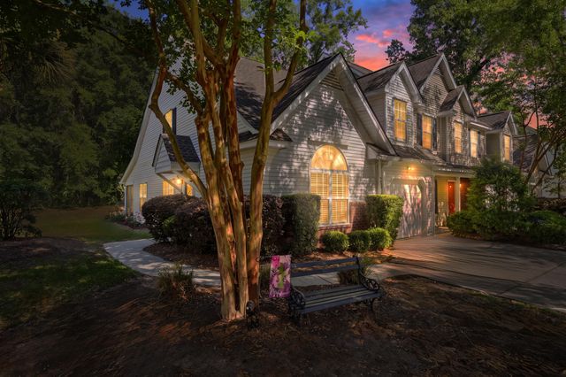 8663 Grassy Oak Trail, North Charleston, SC 29420