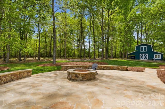 5675 Highway 55 Highway E, Clover, SC 29710