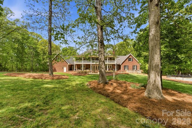 5675 Highway 55 Highway E, Clover, SC 29710