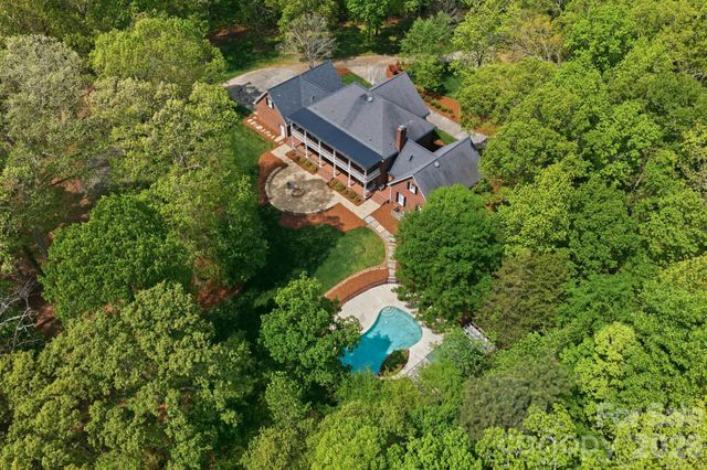 5675 Highway 55 Highway E, Clover, SC 29710