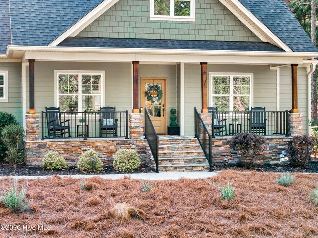 111 Ritter Drive, West End, NC 27376