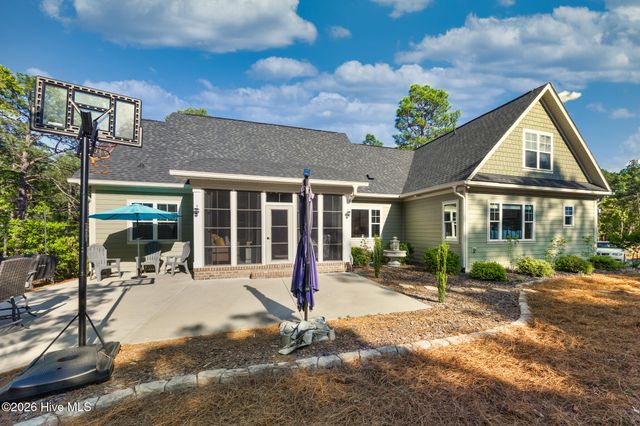 111 Ritter Drive, West End, NC 27376