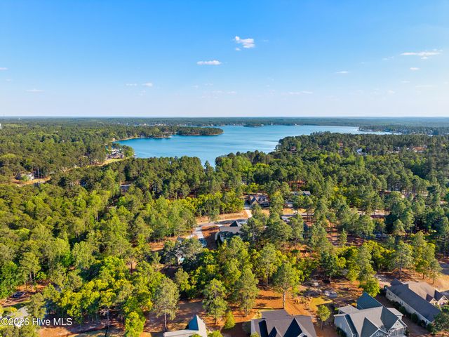 111 Ritter Drive, West End, NC 27376