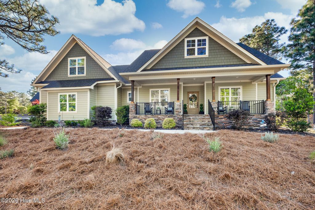 111 Ritter Drive, West End, NC 27376