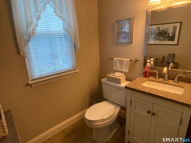 104 Redstone Circle 104, Rocky Hill, CT 06067