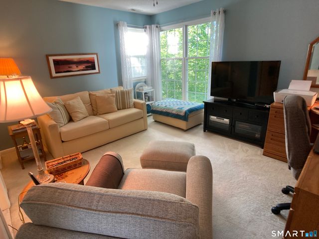 104 Redstone Circle 104, Rocky Hill, CT 06067