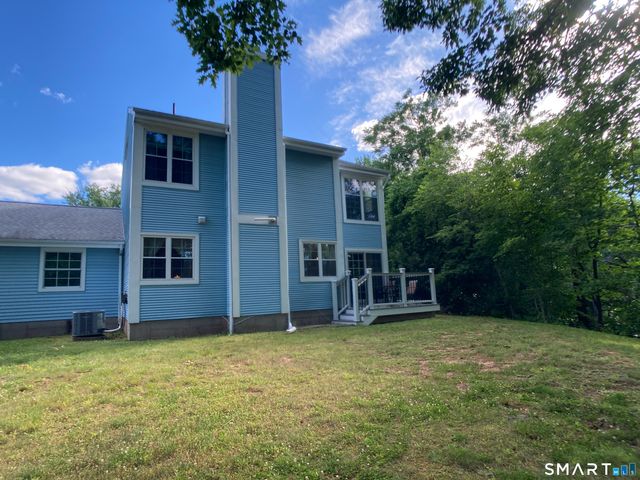 104 Redstone Circle 104, Rocky Hill, CT 06067
