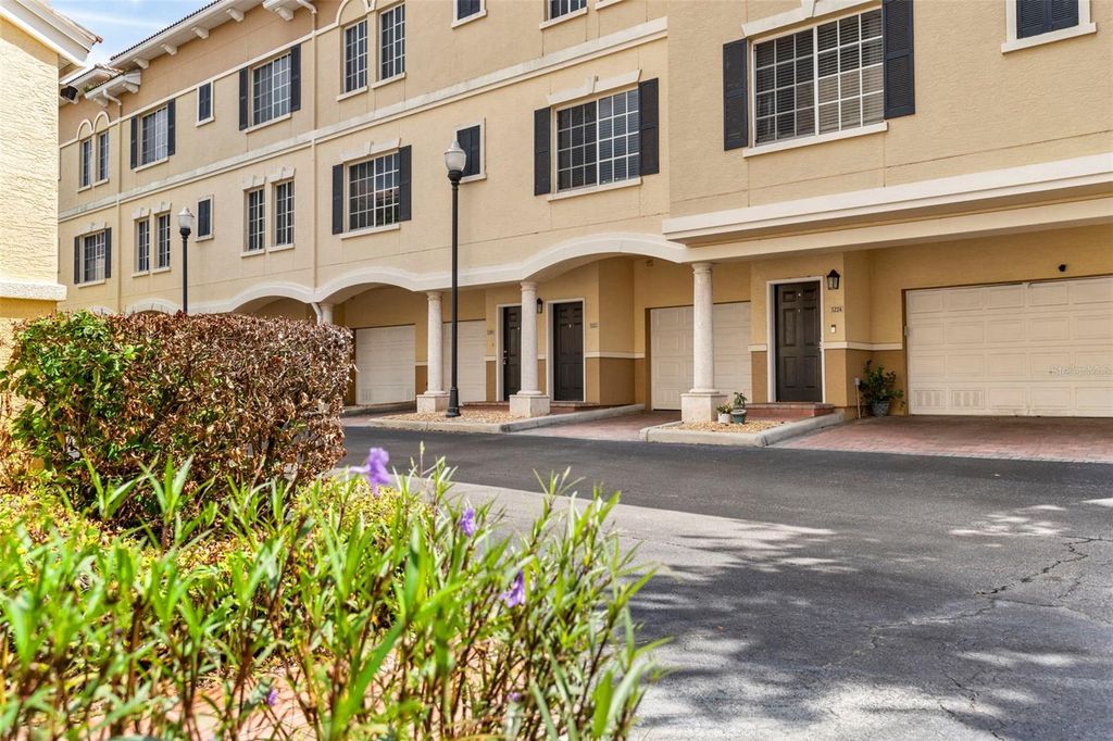 5222 HAMPTON BEACH PLACE, Tampa, FL 33609