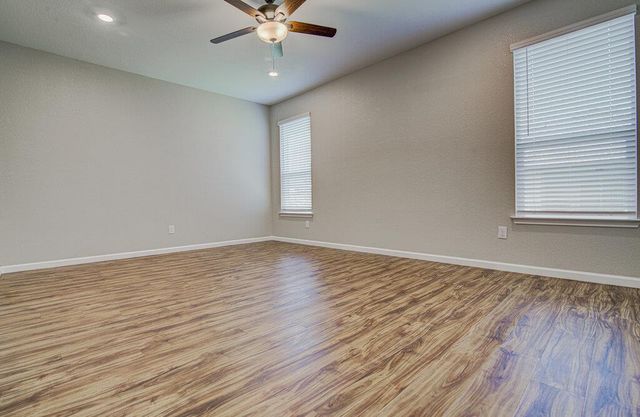104 Kyndals Meadow CV, Georgetown, TX 78628