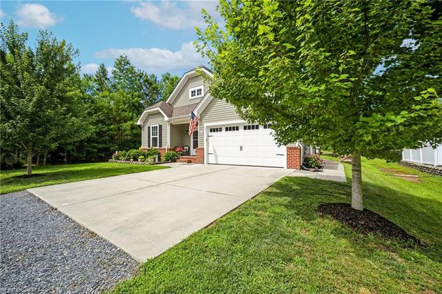 2534 Seven Eleven RD, Chesapeake, VA 23322