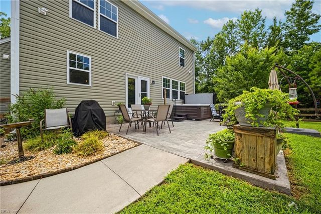 2534 Seven Eleven RD, Chesapeake, VA 23322
