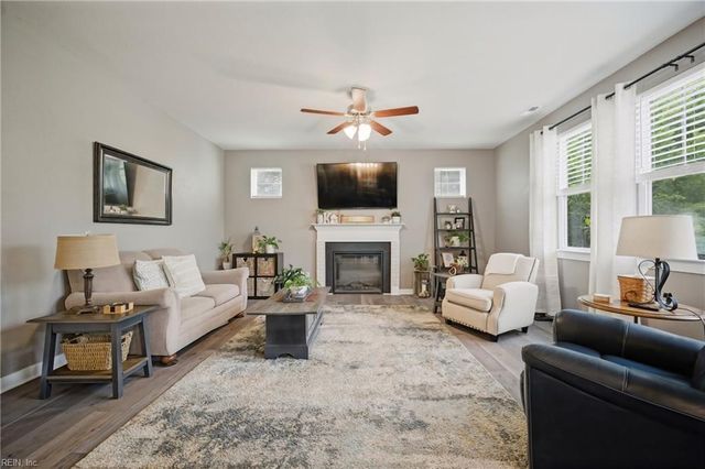 2534 Seven Eleven RD, Chesapeake, VA 23322