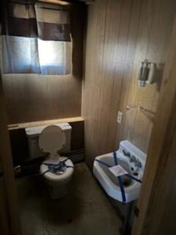 220 S State Street, Hart, MI 49420