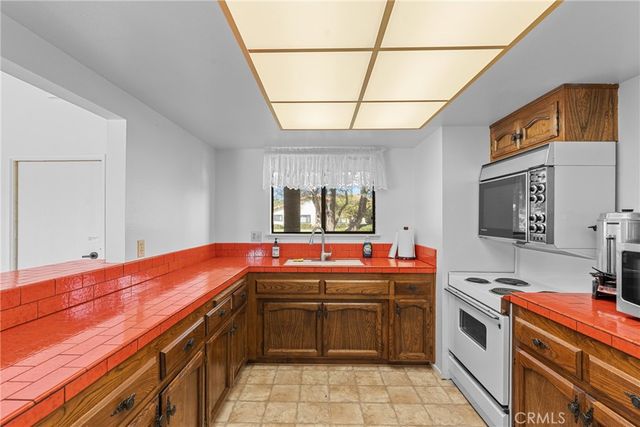 166 Tallyho, Santa Maria, CA 93455