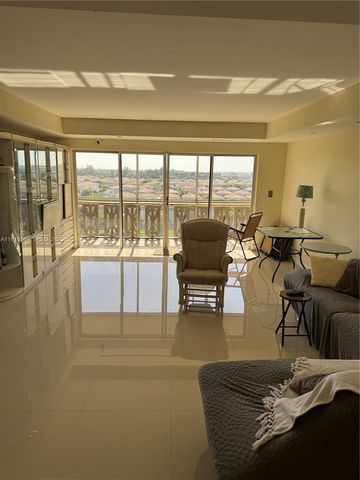 800 NE 195th St 714, Miami, FL 33179