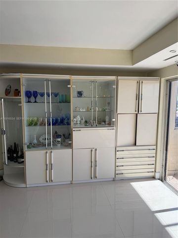 800 NE 195th St 714, Miami, FL 33179