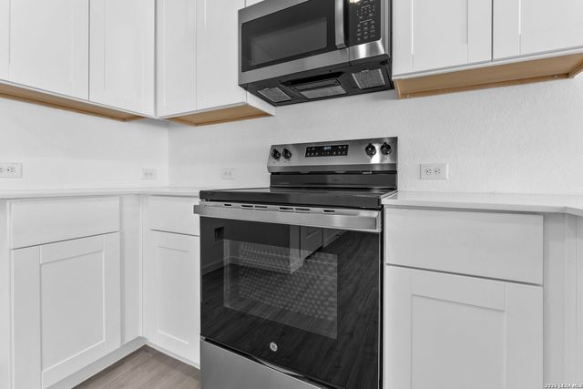 13806 Strange Way, San Antonio, TX 78221