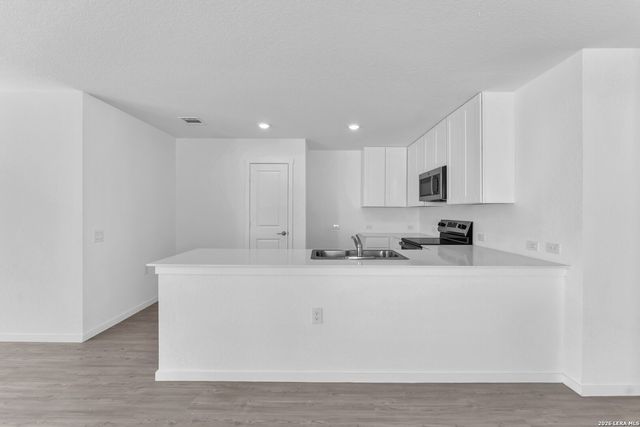 13806 Strange Way, San Antonio, TX 78221