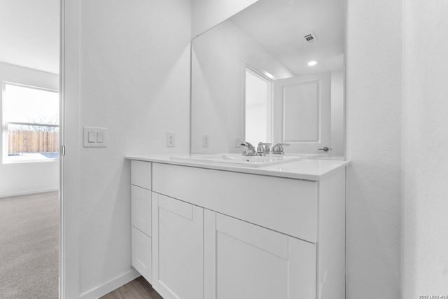 13806 Strange Way, San Antonio, TX 78221