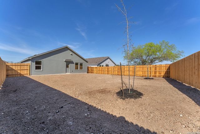 13806 Strange Way, San Antonio, TX 78221