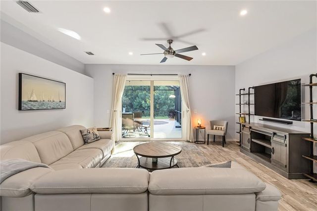 219 HERITAGE ISLES WAY, Bradenton, FL 34212