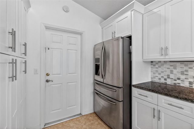 2272 MALLORY CIR CIRCLE, Haines City, FL 33844