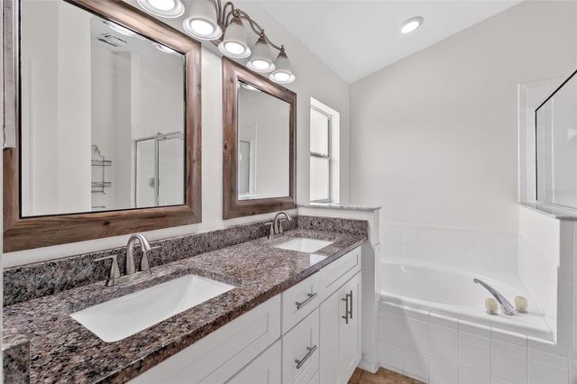 2272 MALLORY CIR CIRCLE, Haines City, FL 33844