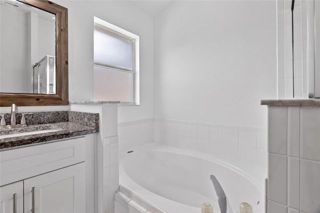 2272 MALLORY CIR CIRCLE, Haines City, FL 33844