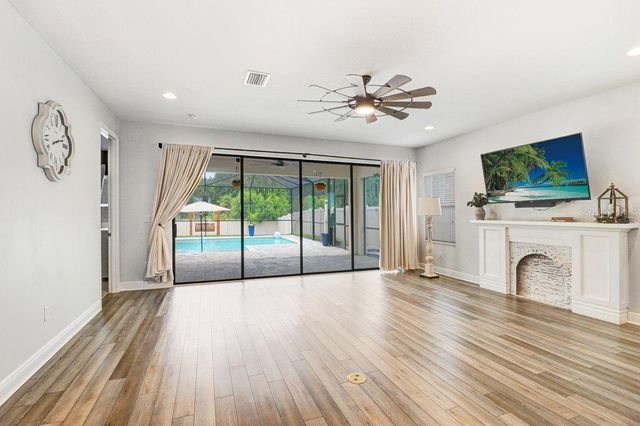 14610 HORSE TROT ROAD, Lithia, FL 33547